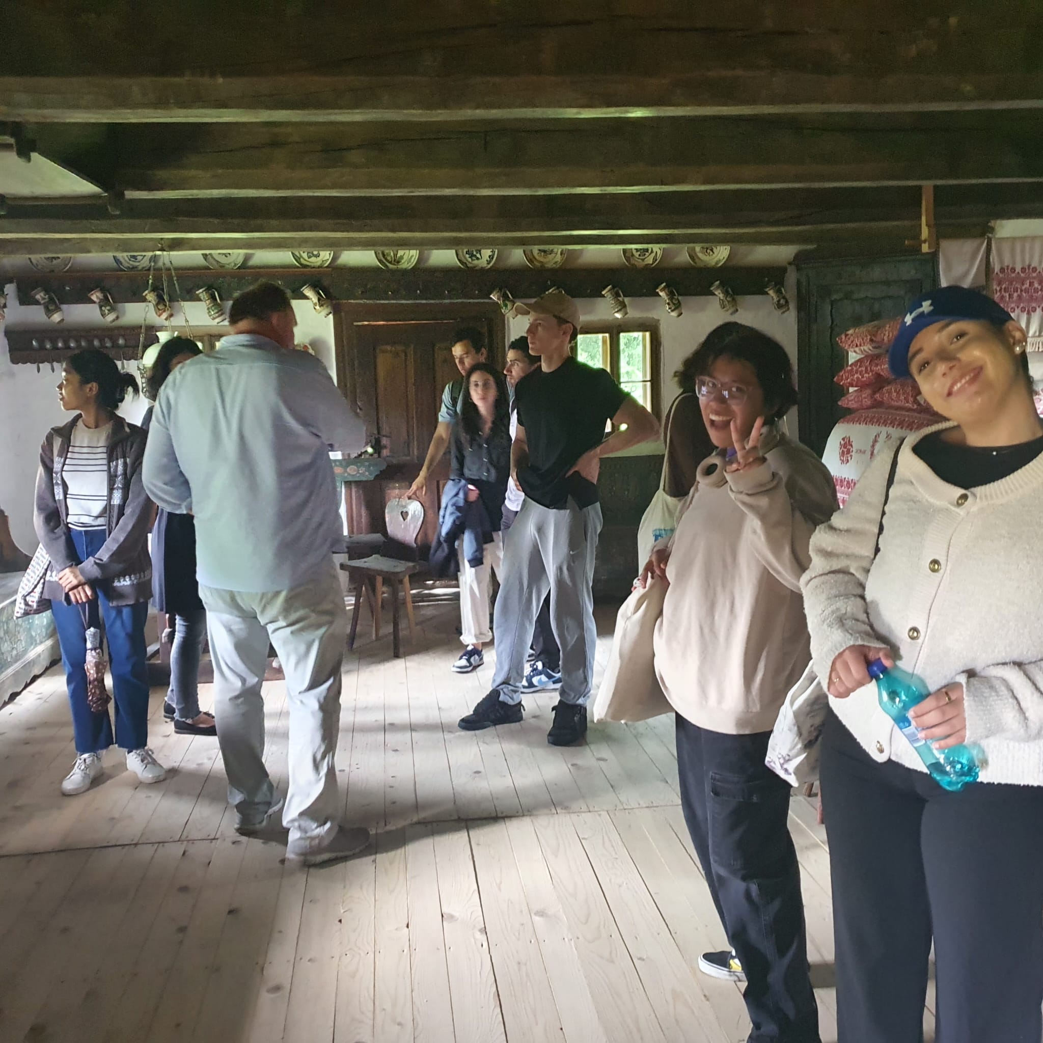 Vocea străinilor românofoni